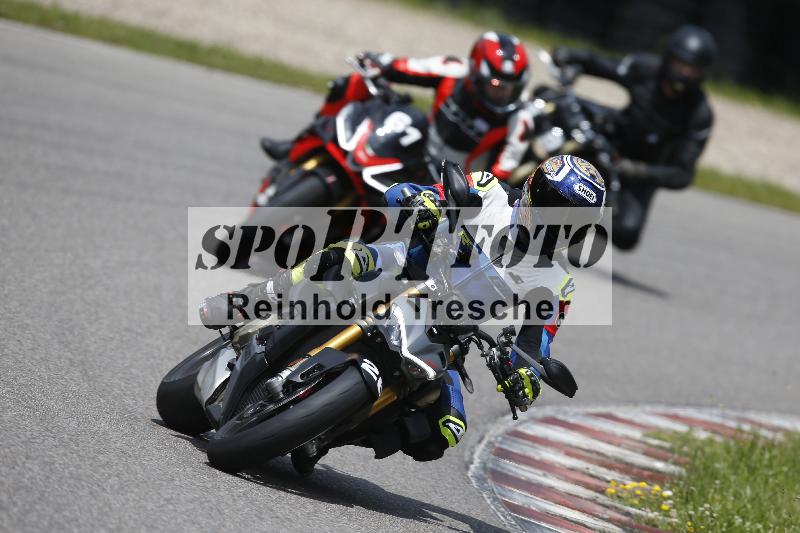 /Archiv-2024/29 12.06.2024 MOTO.CH Track Day ADR/Gruppe gelb/26